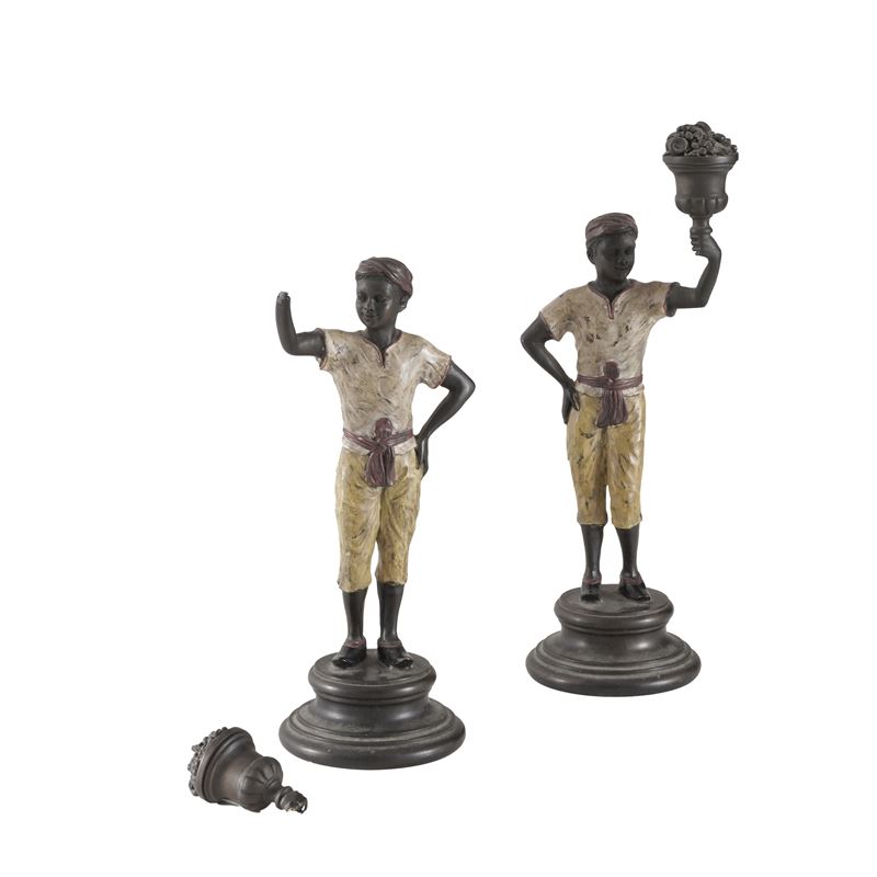 Coppia di candelieri con fusto a foggia di moro  - Auction Antiques - Cambi Casa d'Aste