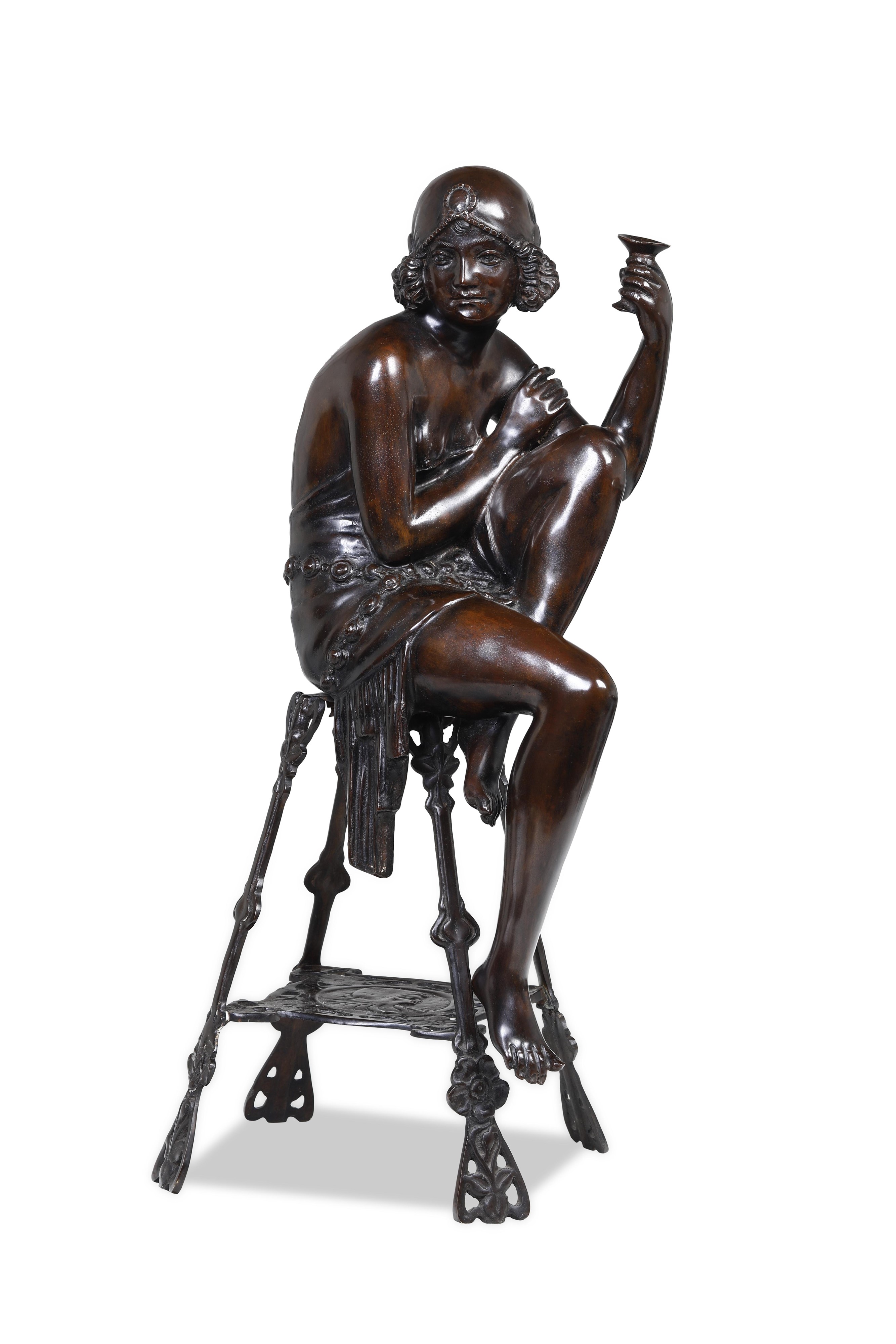 Fonditore del XX secolo, Champagne lady in bronzo fuso e patinato