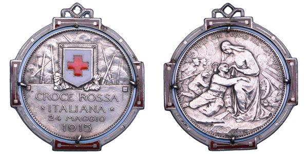 REGNO D'ITALIA. VITTORIO EMANUELE III DI SAVOIA, 1900-1946.   Medaglia in argento della Croce Rossa Italiana 24 maggio 1915.