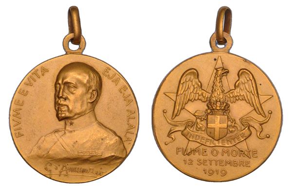 REGNO D’ITALIA - FIUME. GABRIELE D’ANNUNZIO, 1863-1938. Medaglia in bronzo dorato 12 settembre 1919. Presa di Fiume.