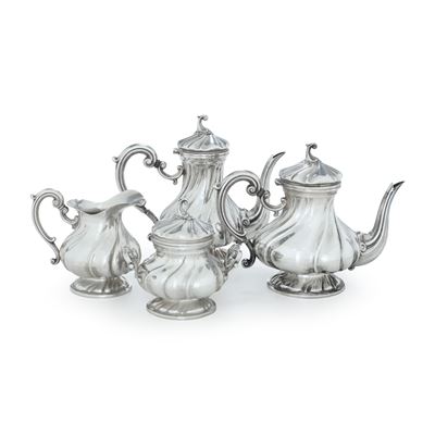 Servizio da tè e caffè, argenteria italiana del XX secolo
