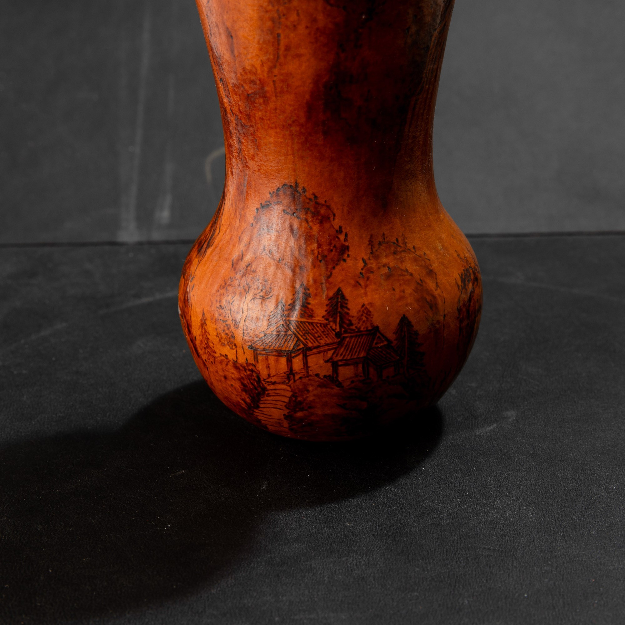 Cina, Dinastia Qing (XVIII secolo), Baratolo per grilli inciso in legno