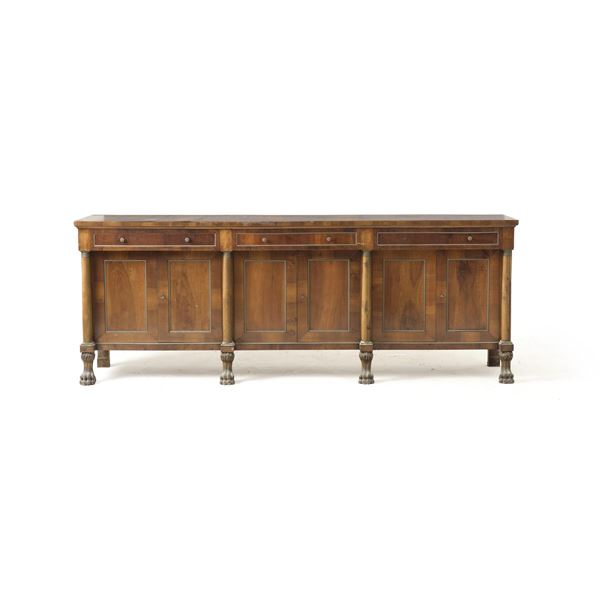 Credenza in stile Impero con piedi ferini
