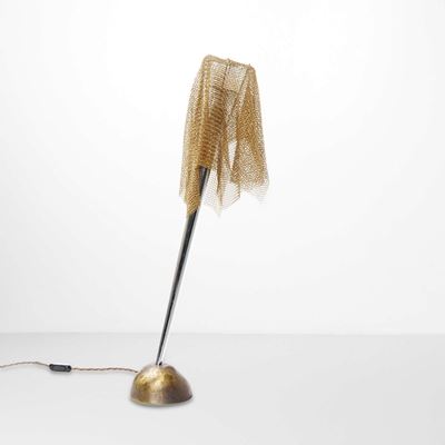 Lampada da tavolo modello Ecate, metallo cromato e bronzo