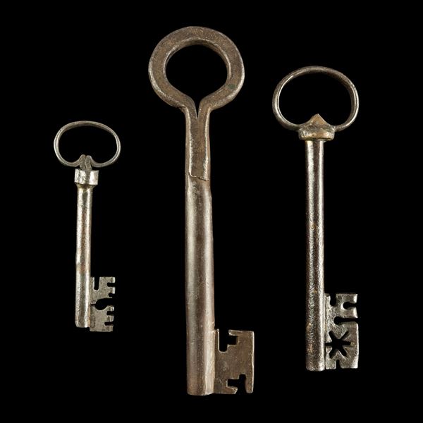 Tre chiavi in ferro forgiato. Germania, XIV-XV secolo