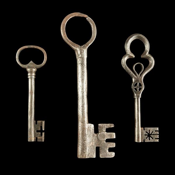 Tre chiavi in ferro forgiato. Germania, XIV-XV secolo