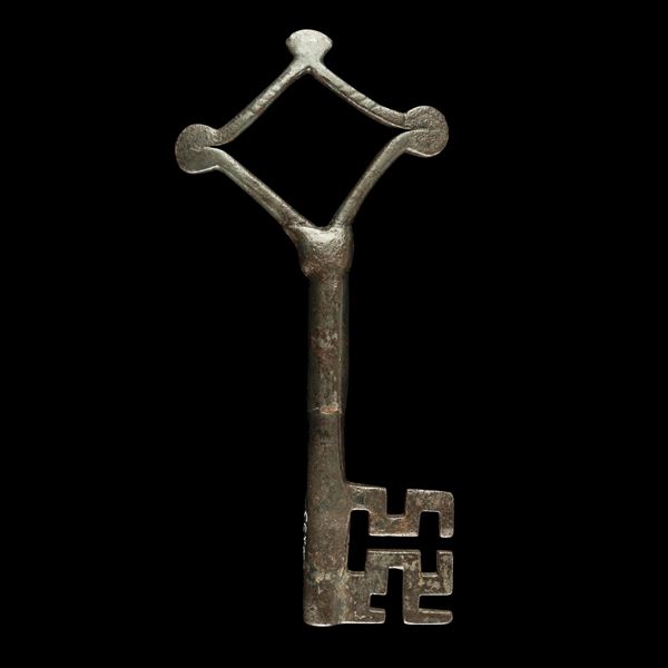 Chiave gotica in ferro forgiato. Tirolo, XIV secolo