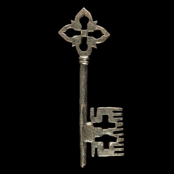 Chiave gotica in ferro forgiato. XIV secolo
