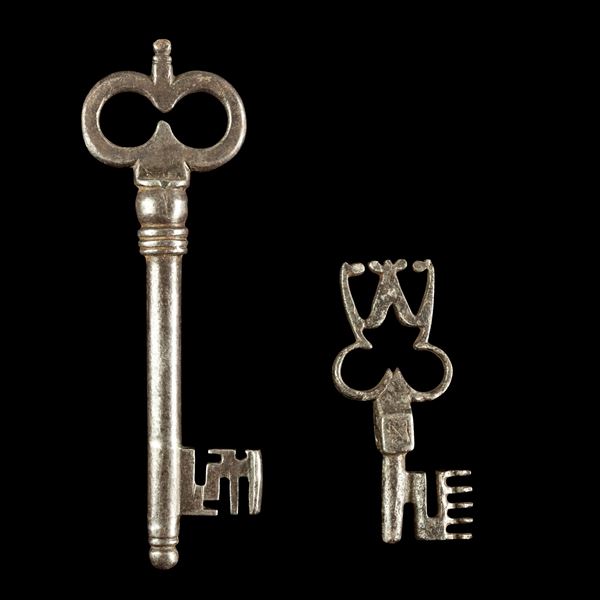 Due chiavi in ferro forgiato. Francia, XV secolo