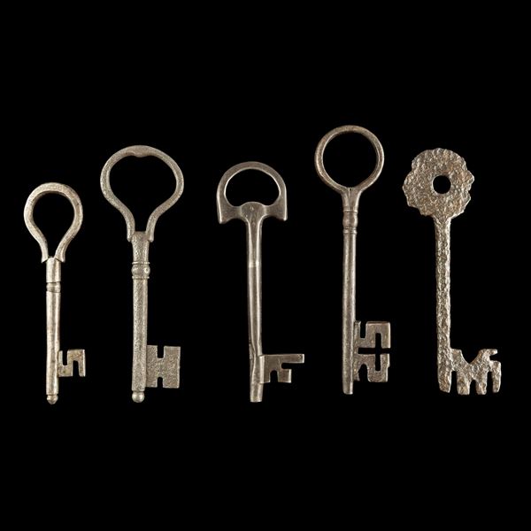 Cinque chiavi in ferro. Italia settentrionale, XIII-XV secolo