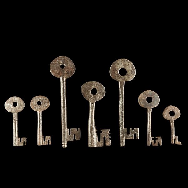 Sette chiavi gotiche in ferro. Italia settentrionale, XIV secolo
