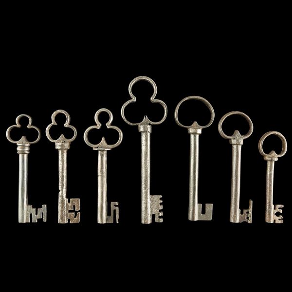 Sette chiavi tardogotiche in ferro forgiato. Italia settentrionale, XV secolo