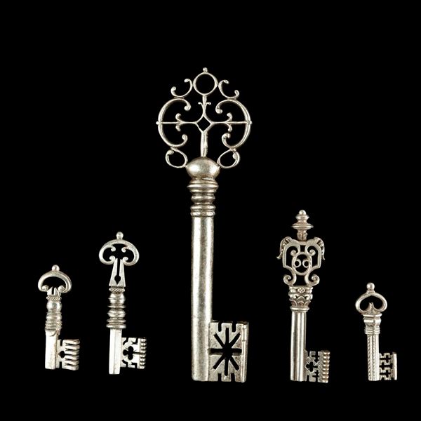 Cinque chiavi in ferro forgiato. Germania, XVII secolo