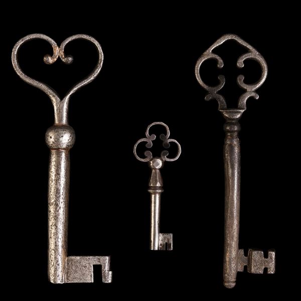 Tre chiavi in ferro forgiato. Italia settentrionale, XVIII secolo