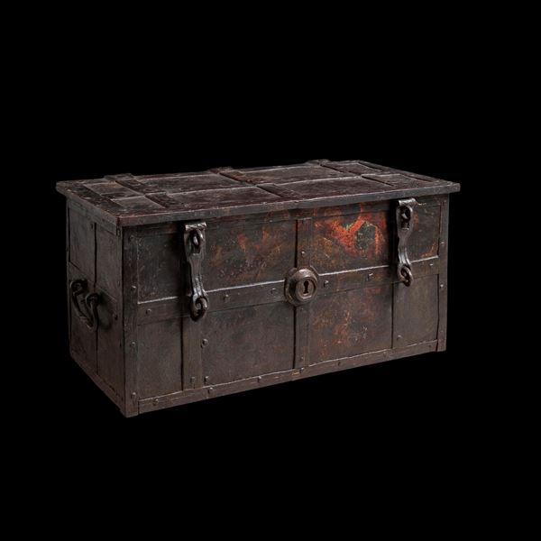 Forziere in ferro da carrozza. Germania meridionale, XVII secolo