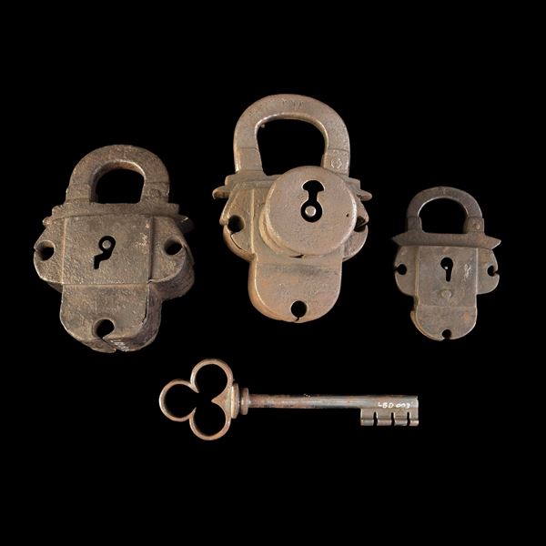 Tre lucchetti in ferro. Germania, XVII-XVIII secolo