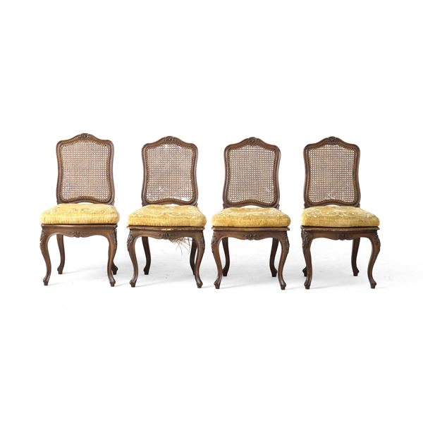 Quattro sedie in stile settecento