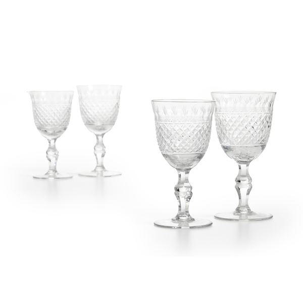 Sei calici da acqua e sei da vino.<BR>Richard Ginori, XX secolo.