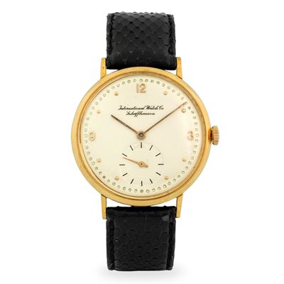 Calatrava in oro giallo 18k con quadrante argentè e piccoli secondi (circa 1960)