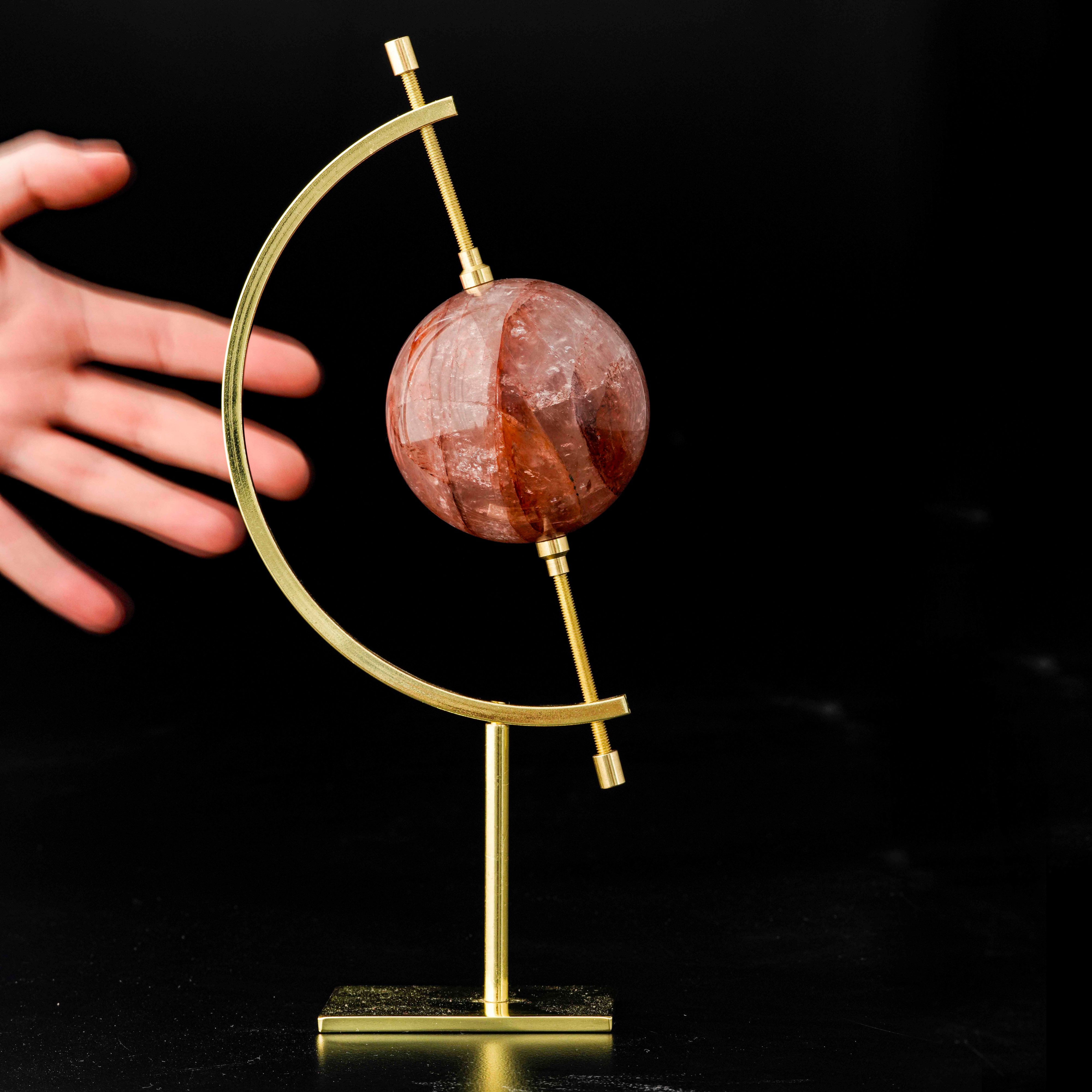 Sfera di raro quarzo di fuoco (quarzo ematoide)