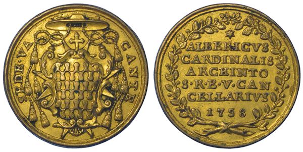 STATO PONTIFICIO. SEDE VACANTE 1758. Medaglia in bronzo dorato emessa dal Cardinale Vice Cancelliere Alberigo Archinto.