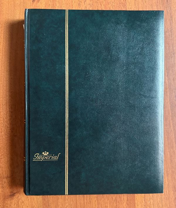 FRANCIA 1919/1951 - Ben avviata collezione di francobolli nuovi del periodo in un classificatore. Qualche esemplare usato nel Levante/Occupazioni. Buon valore di catalogo.