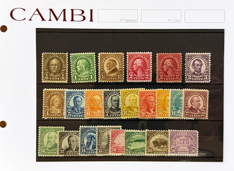 Collezione di francobolli, 1850/1920 - Insieme di cartonicini con esemplari nuovi e usati