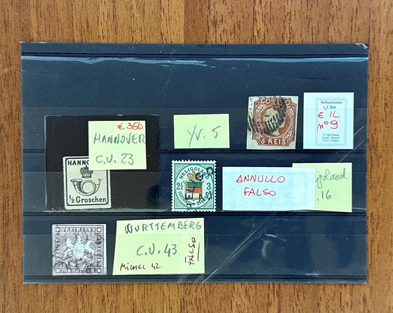 Collezione di francobolli, 1850/1920 - Insieme di cartonicini con esemplari nuovi e usati