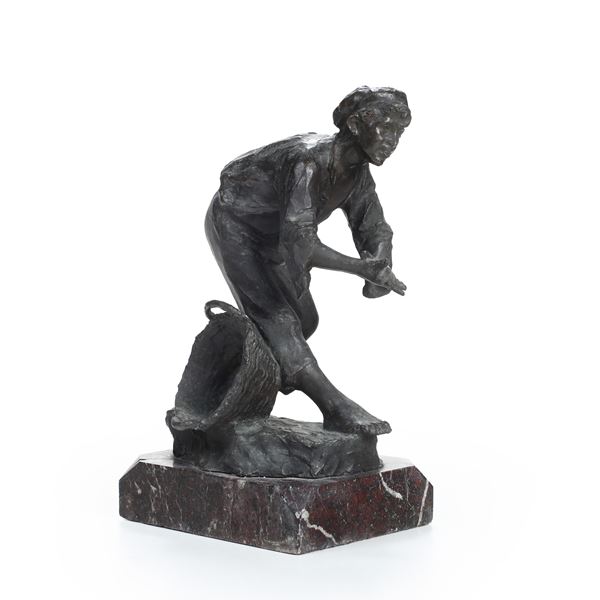 Fonditore del XX secolo Scugnizzo con cesto