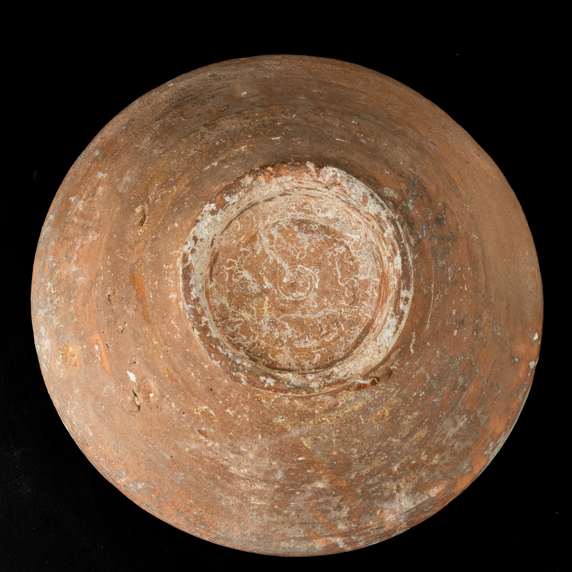 Ciotola in terracotta raffigurante sole, Persia, XV secolo