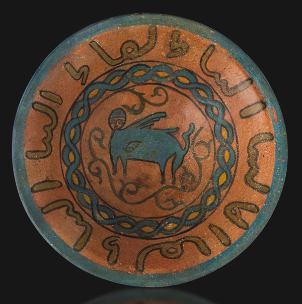 Ciotola in terracotta raffigurante divinità con scritte islamiche, Persia, XV secolo