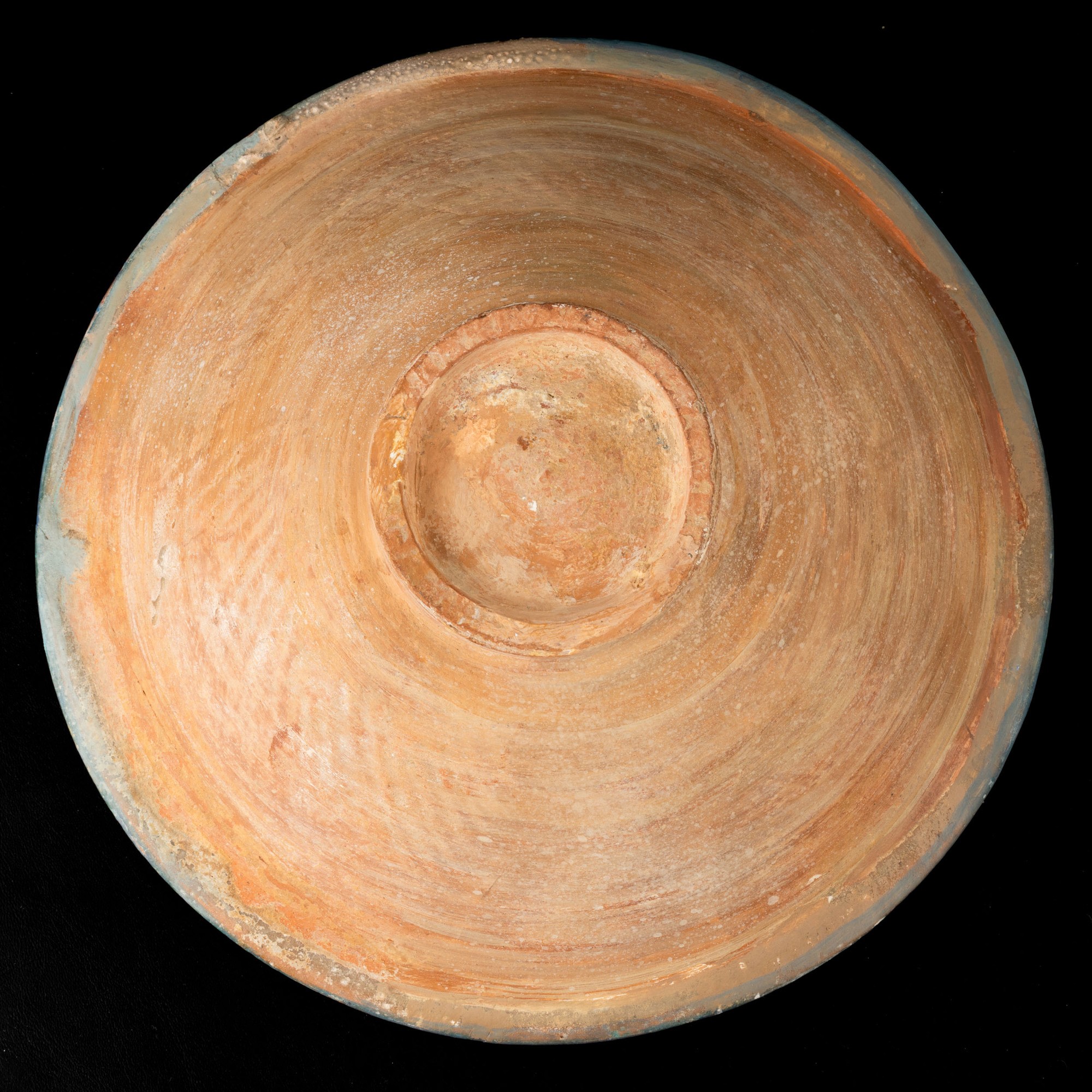 Ciotola in terracotta raffigurante divinità con iscrizioni islamiche, Persia, XV secolo