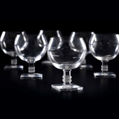 Lalique (Manifattura), Sei coppe “Algos” in cristallo inciso, Francia, XX secolo