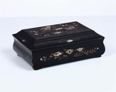 Scatola in Legno Ebanizzato e Dipinto, XIX-XX Secolo