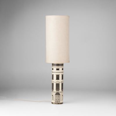 Lampada da tavolo modello Architettura
