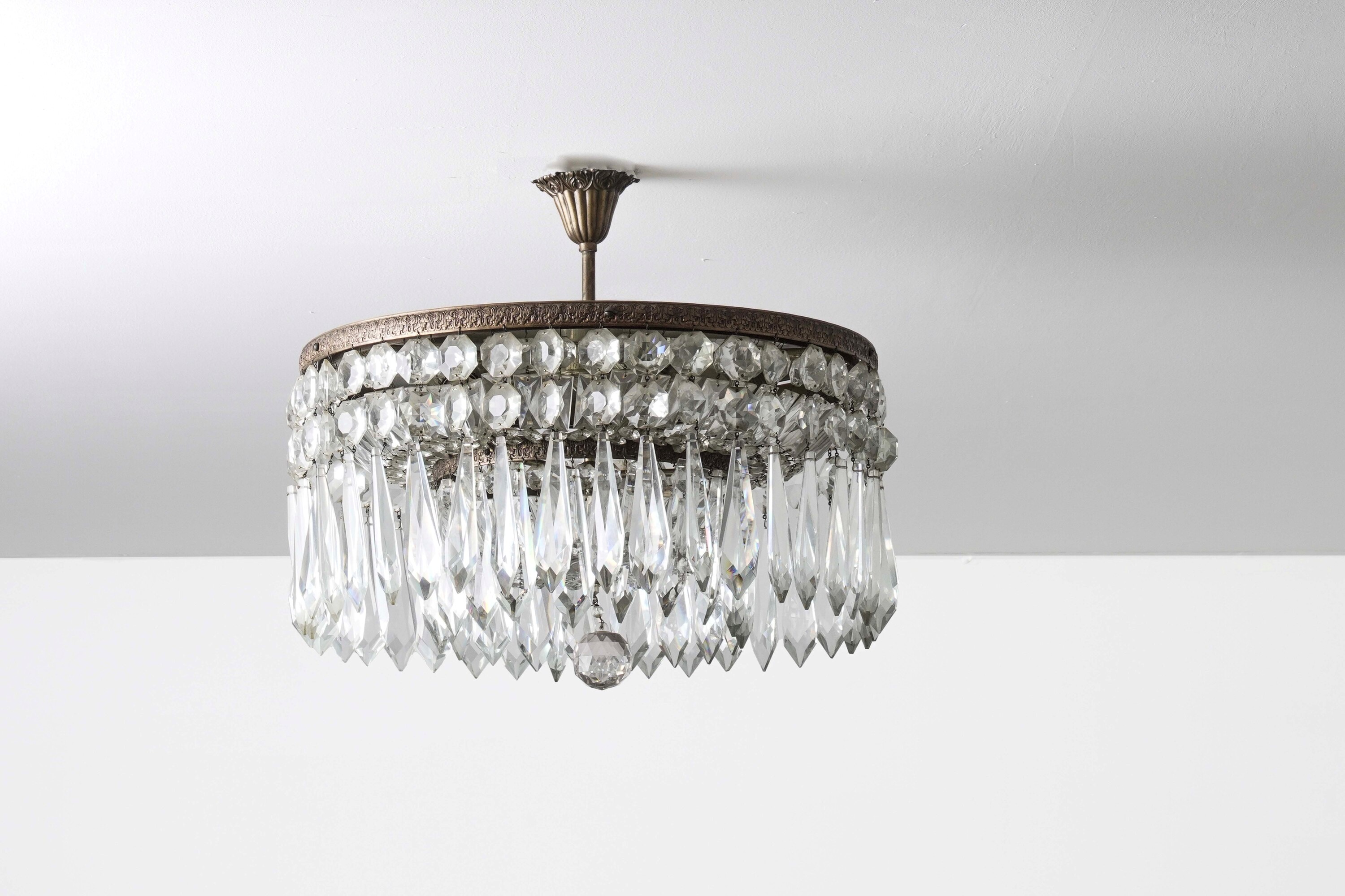 Tre Lampadari con Gocce di Cristallo