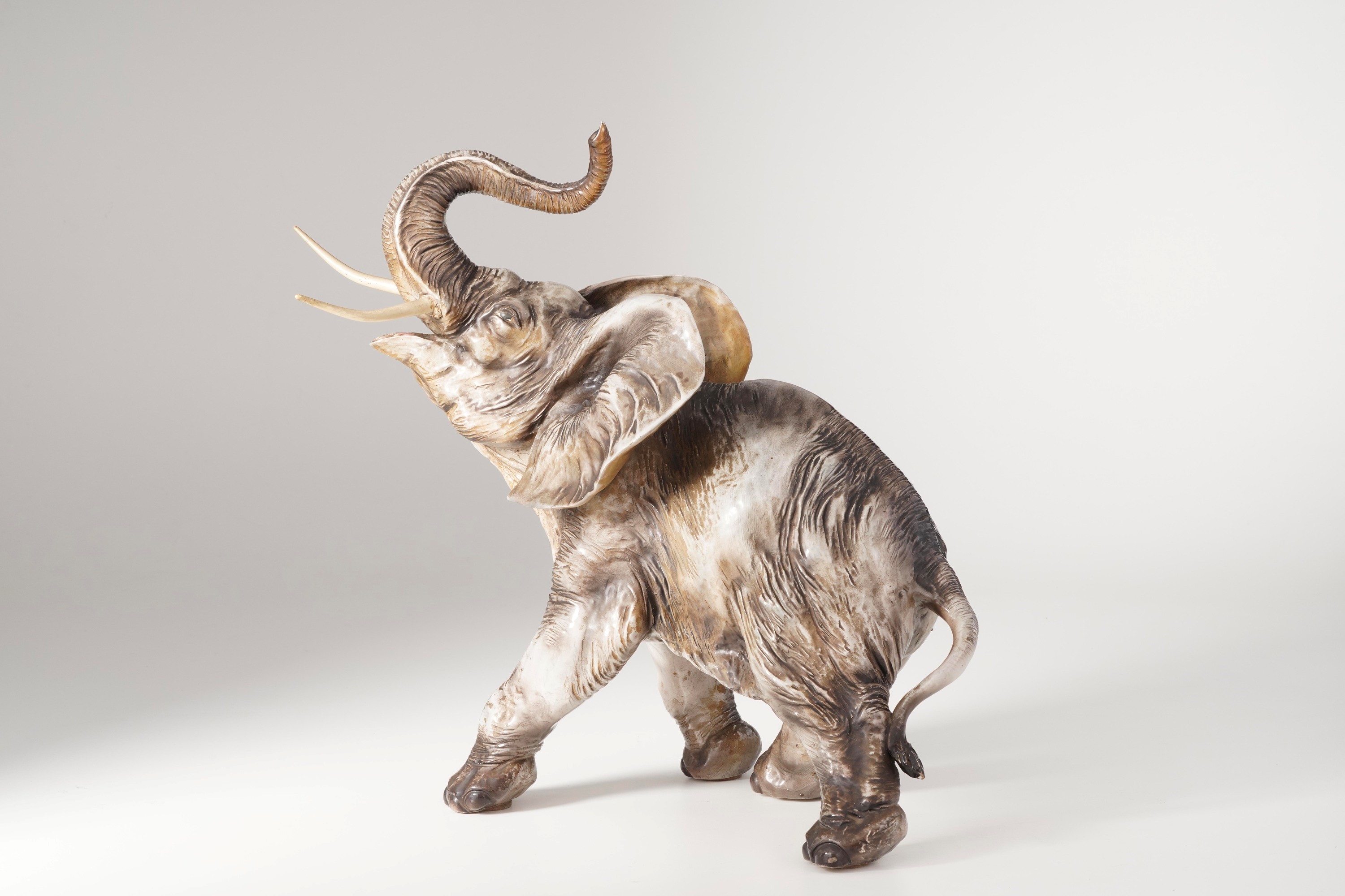 Grande Figura di Elefante. Cacciapuoti, Milano, XX Secolo.