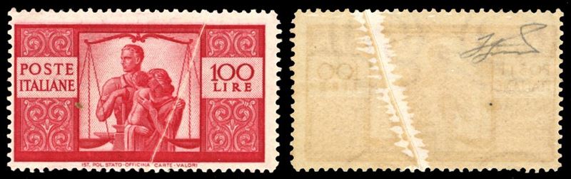 1946 - 100 lire Democratica, II lastra, dent. 14 1/4 x 14 1/4, carta grigia (Sass.spec.25), evidente pli d'accordeon diagonale, gomma originale integra, perfetto.  - Asta Filatelia - Cambi Casa d'Aste