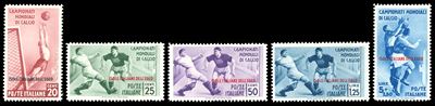 Mondiali di Calcio 1934, serie completa di francobolli ordinari (75/79), nuovi con gomma original...