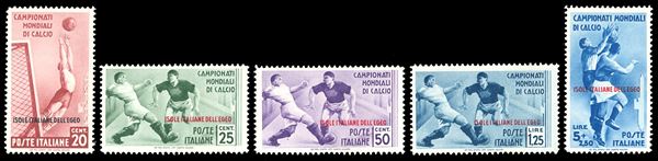 1934 - Mondiali di Calcio, serie completa di posta ordinaria (75/79), nuovi, gomma originale integra, perfetti. Molto belli. Cert. Ferrario.