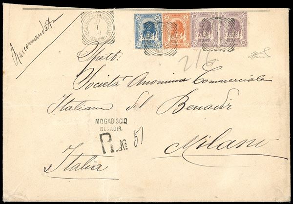 1904 - 10 anna lilla Leoni, coppia orizzontale, 2 e 2 1/2 a. Leoni (7,4,5), perfetti su raccomandata commerciale da Mogadiscio 27/1/1904 a Milano. Straordinario e rarissimo uso postale multiplo non filatelico del 10 anna. Rarità del settore, finora inedita. Cert. Ferrario.