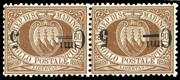 1892 - 5 cent. su 30 cent., soprastampa capovolta, coppia orizzontale, un esemplare con due linee sottili al posto di quella spessa (9a/K), nuova, gomma originale, leggera traccia di linguella, perfetta. Combinazione di varietà non catalogata. Ferrario, cert. Raybaudi e A.Diena.