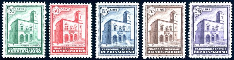 1932 - Palazzetto della Posta, serie completa (159/163), gomma originale integra, perfetti, ottima qualità. Cert. Colla per gli alti valori.  - Asta Filatelia - Cambi Casa d'Aste