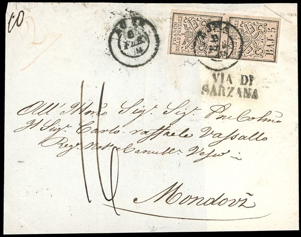 1854 - 5 baj rosa chiaro (6), coppia verticale con interspazio di gruppo al centro, perfetta, su frontespizio di lettera da Roma 8/2/1854 a Mondovì, sul fronte lineare "via di Sarzana" e tassa 16. Chiavarello.