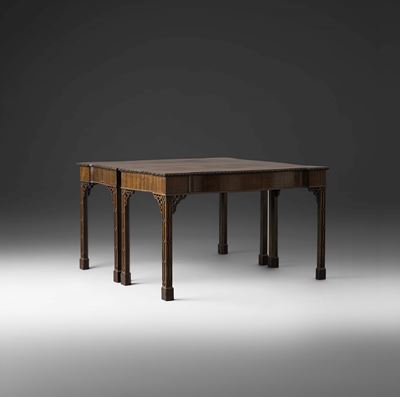 Coppia di tavoli da parete Chippendale in stile cinese, Inghilterra, fine XIX - inizio XX secolo