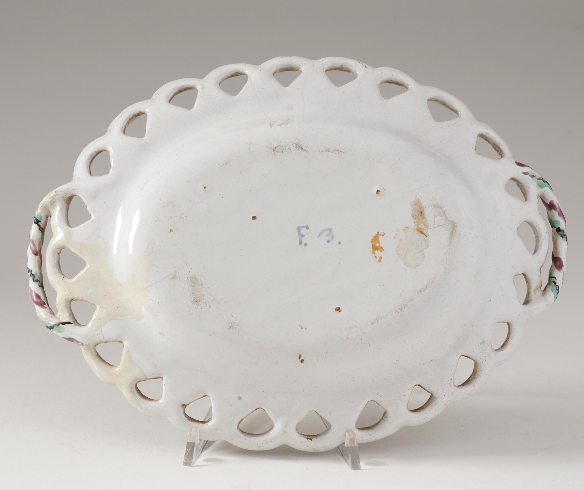 Due cestini con vassoi. Bologna, Manifattura Finck, 1768-1789.