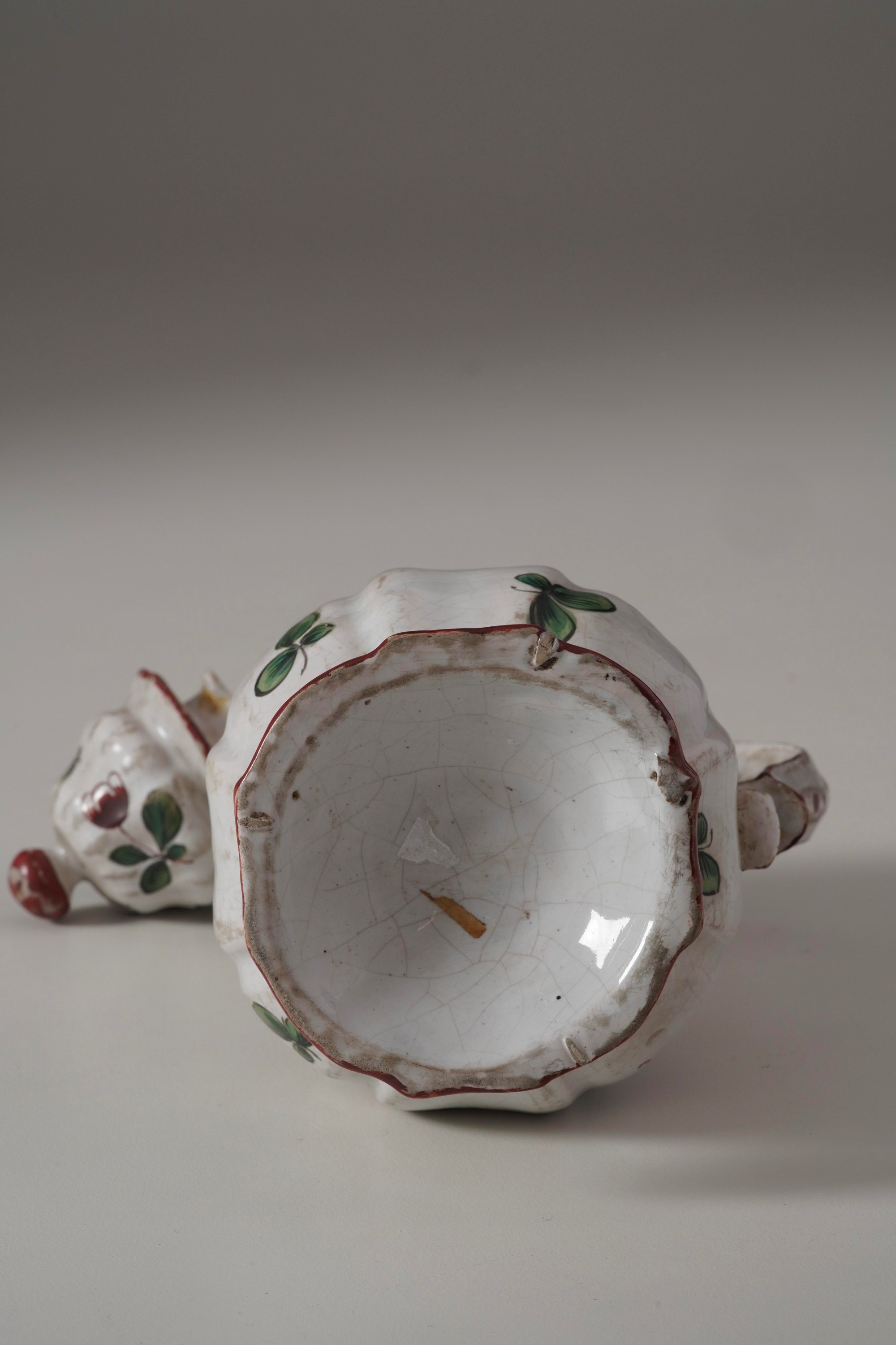 Caffettiera. Probabilmente Veneto, decorata alla maniera di Finck, XX secolo.