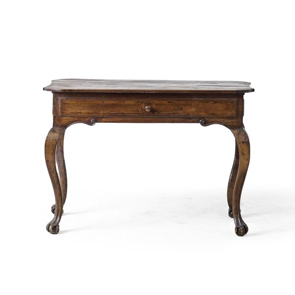 Tavolo Luigi XV. XVIII secolo