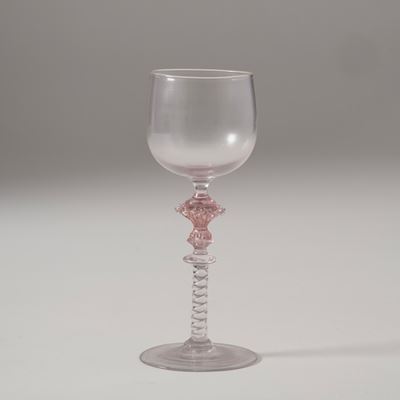 Murano, Piccolo calice in vetro color cipria e oro, XX secolo
