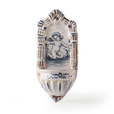 Probabile manifattura veneta, Piccola acquasantiera in maiolica
